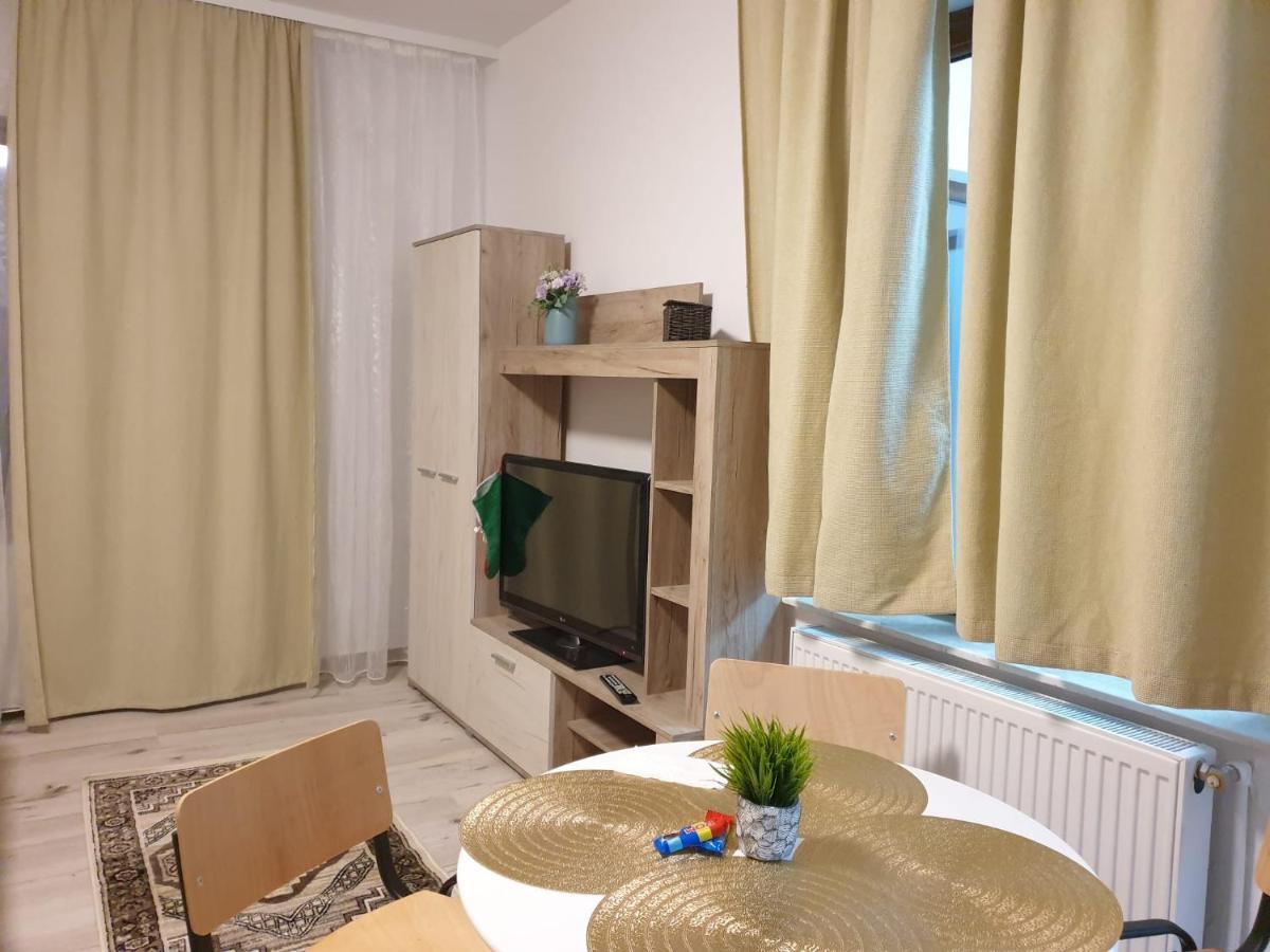 Lucky Residence Astra 1 Braşov Extérieur photo