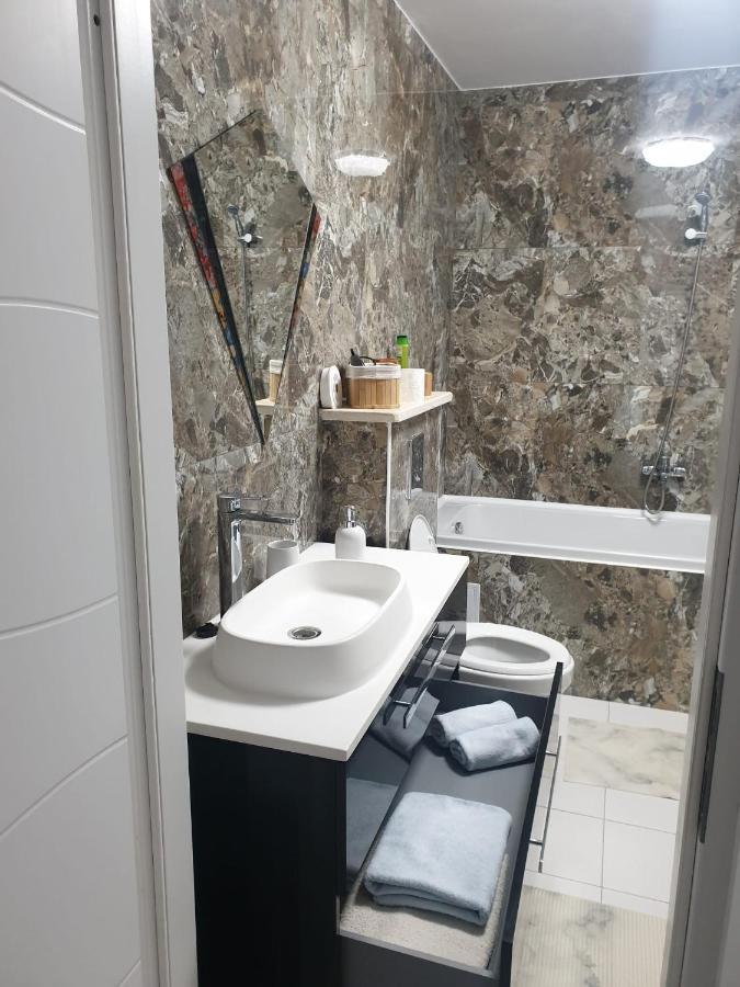 Lucky Residence Astra 1 Braşov Extérieur photo